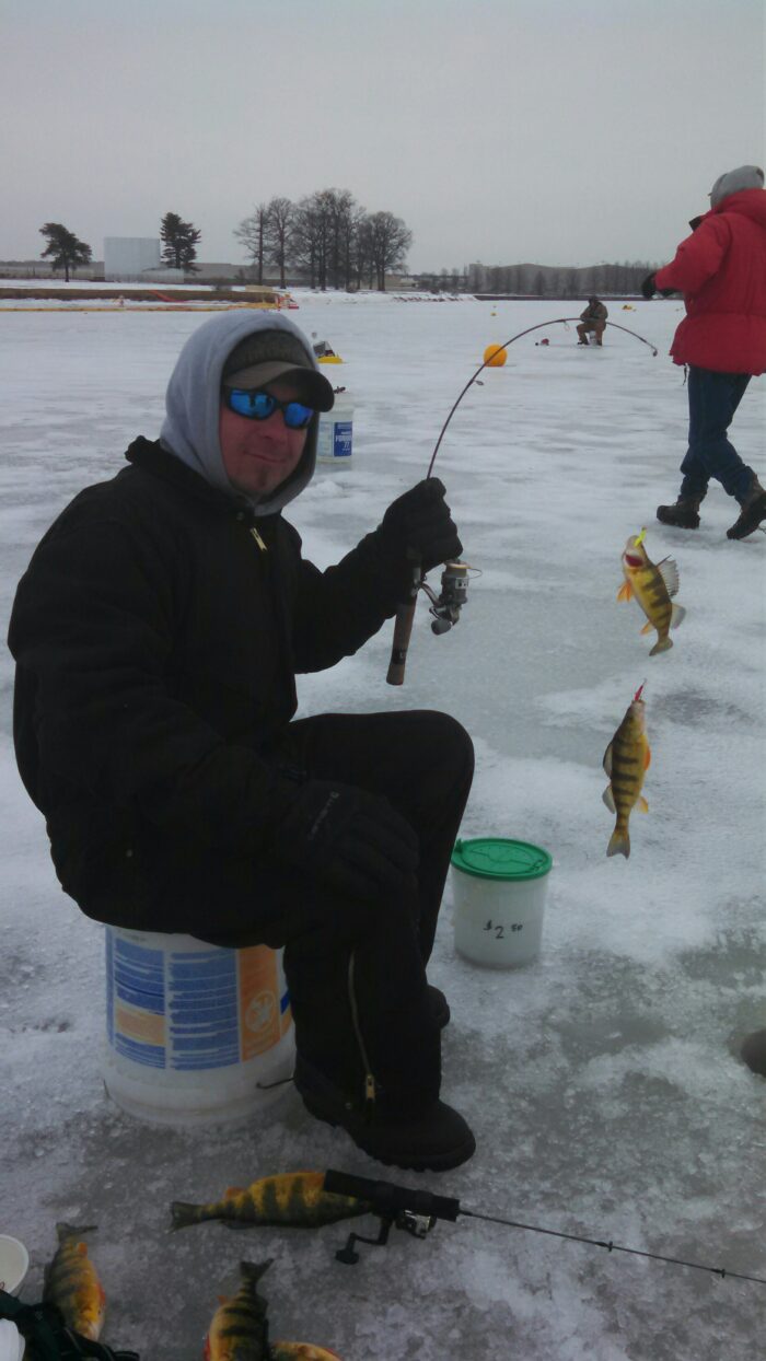Taller bucket (6 gallon) to sit on? - Ice Fishing Forum - Ice Fishing Forum